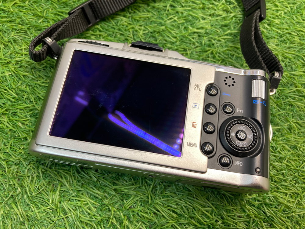 Olympus Pen E-P1 kit 14-42mm 3.5-5.6
