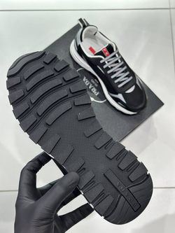 Кроссовки Prada