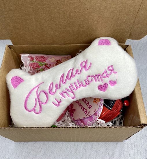 Подарочной бокс для девочки, девушки" 8 МАРТА" , 6 предметов