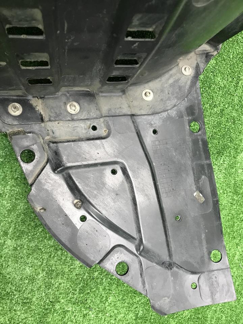 Подкрылок передний правый Changan Uni-V (22-нв)