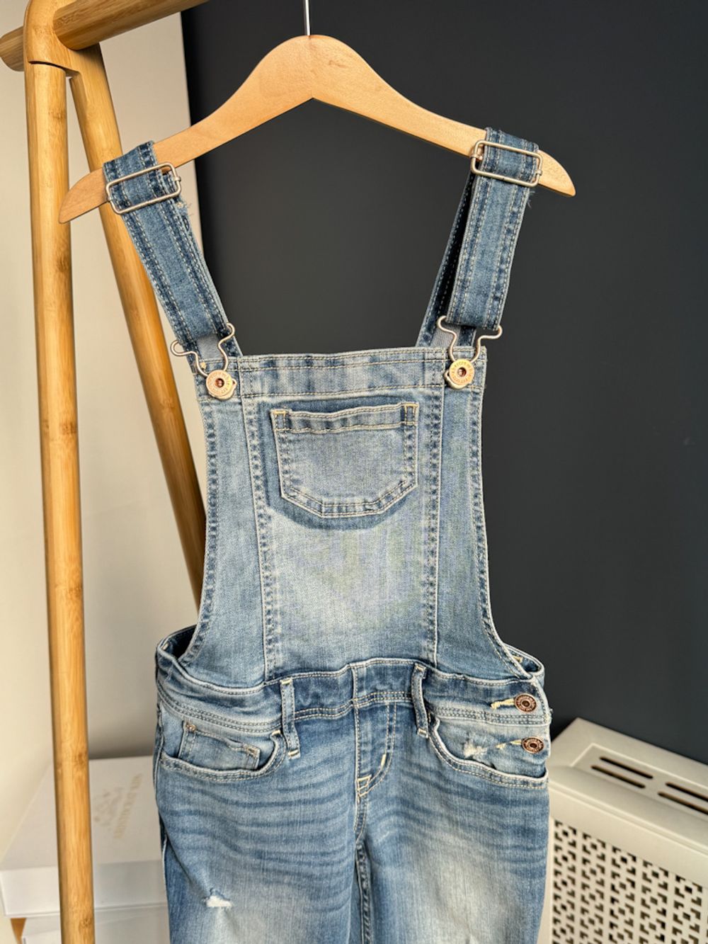 Джинсовый комбинезон Abercrombie, 110