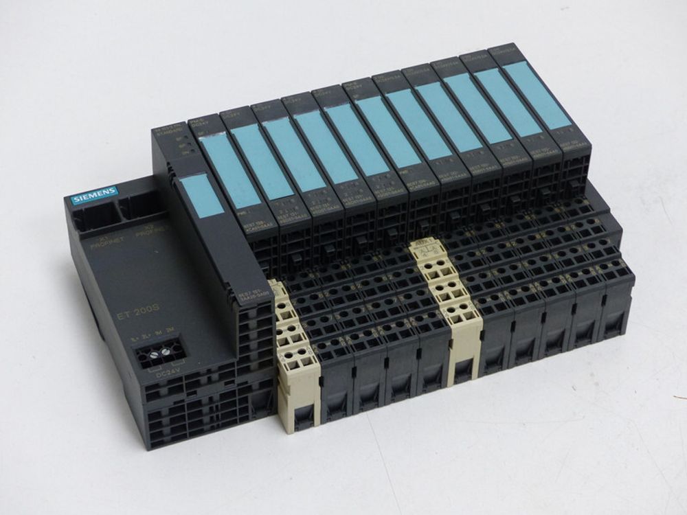 SIEMENS 6ES7 151-3AA20-0AB0
