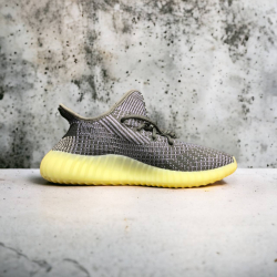 Adidas Yeezy Boost 350 V2 • Carbon