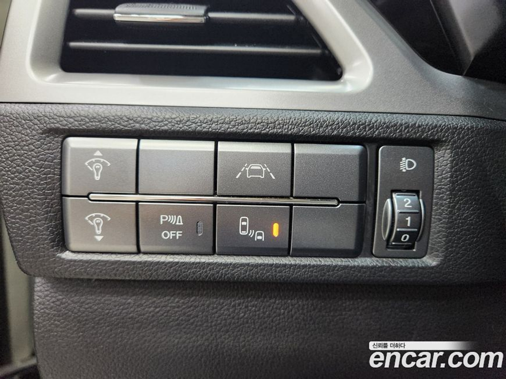 KG Mobility (Ssangyong) Beautiful Korando Бензин 1.5 2WD C5 (10.2019)