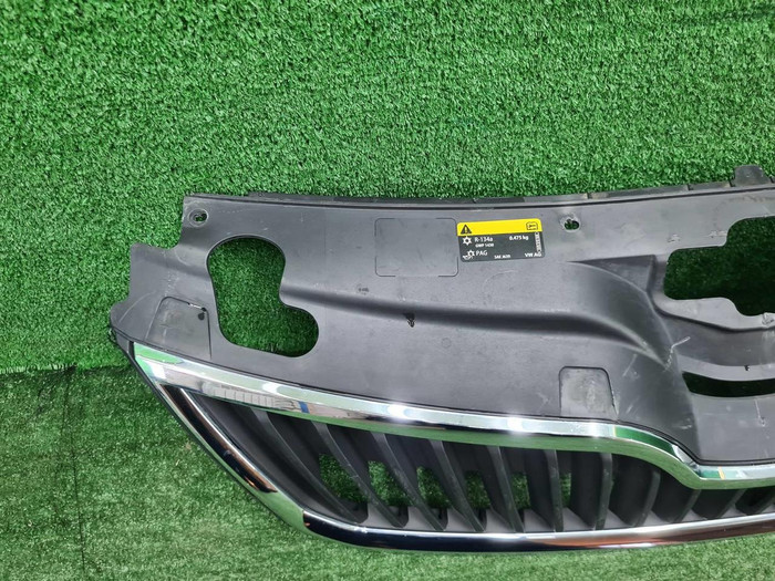 Решетка радиатора Skoda Rapid 1 (2012-2020)