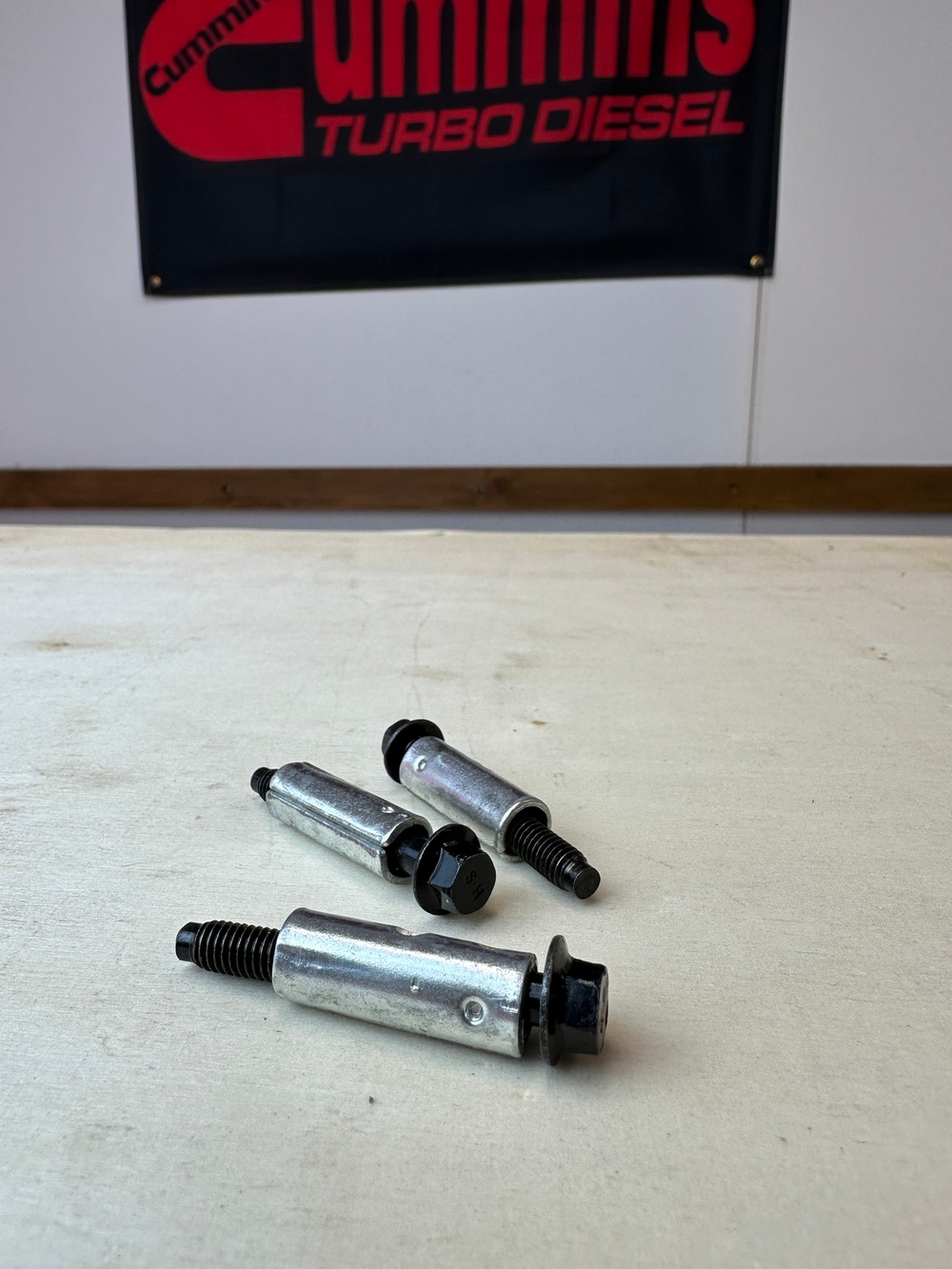 Болт клапанной крышки стандарт