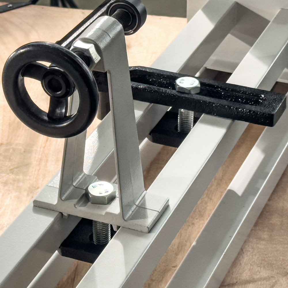 DSO-1000 деревообрабатывающий токарный  станок