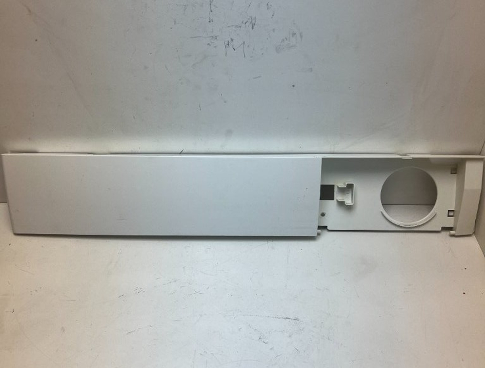 WFC2063OE кт79 Декоративная панель для стиральной машины Bosch WFC2063OE б/у