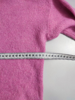 Джемпер розового цвета 48 размер