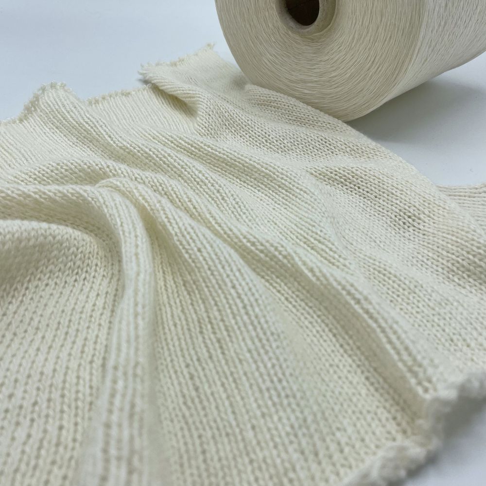 Старая карточка  EXTRIME  (300 гр.) NEW MILL 5% шёлк 5% кашемир 8% ангора 22% меринос 35% вискоза 25% полиамид