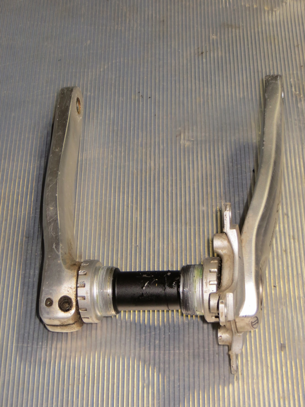 Система MTB (шатуны) Shimano FC-M760 Deore XT комплект шатуны и каретка