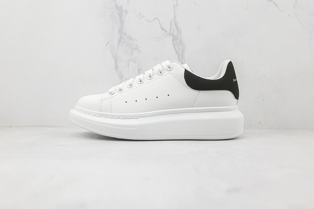 Alexander mcqueen oversize black deals