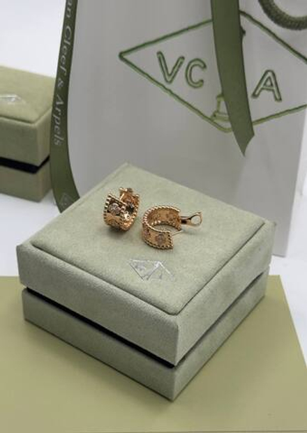 Серьги Van Cleef & Arpels