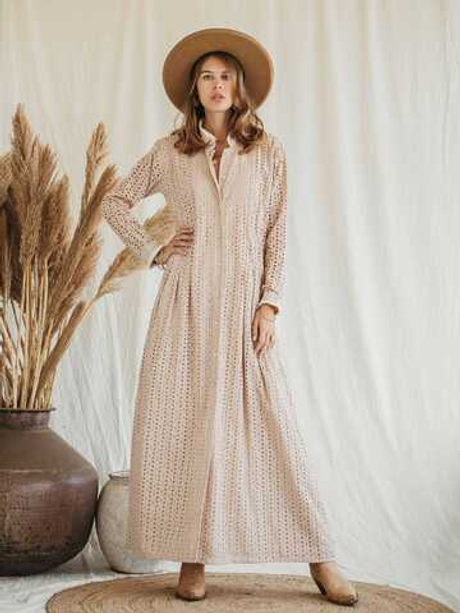 Платье макси из прошвы (бежевое)