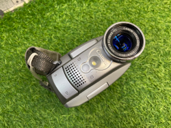 Canon MV750i