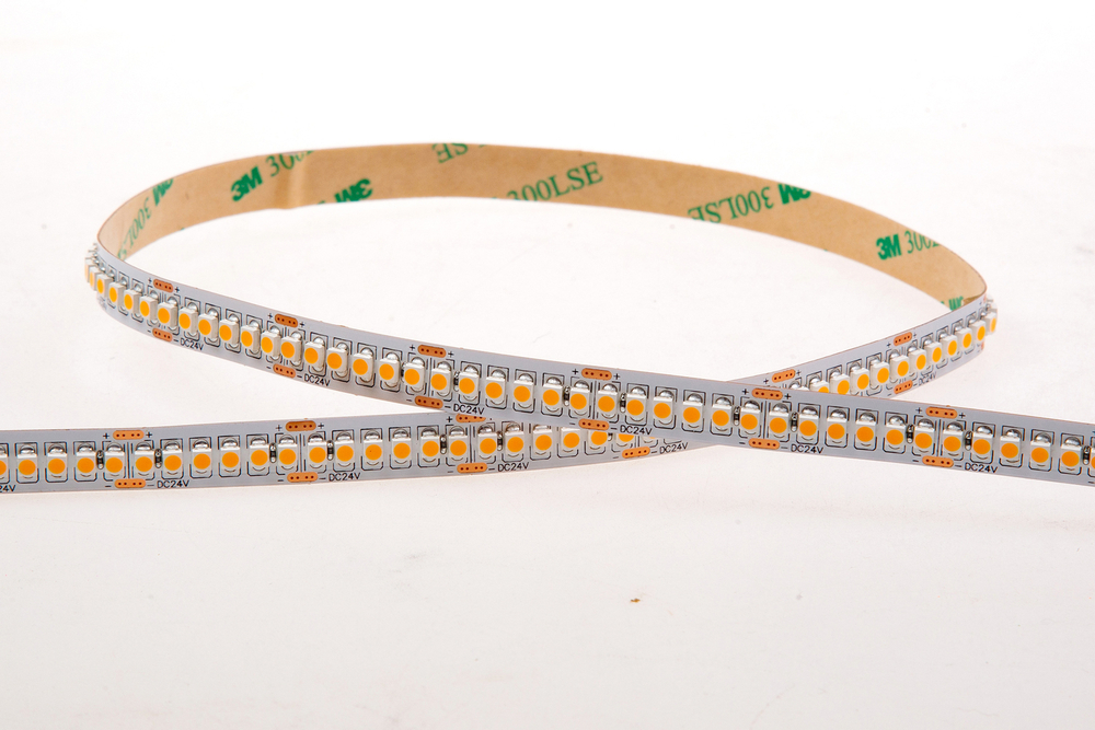 Светодиодная лента, тепло-белая,  240 д/м 3000K,  19, 2W/m,  1320 Lm/m,  IP20, CRI&gt;95