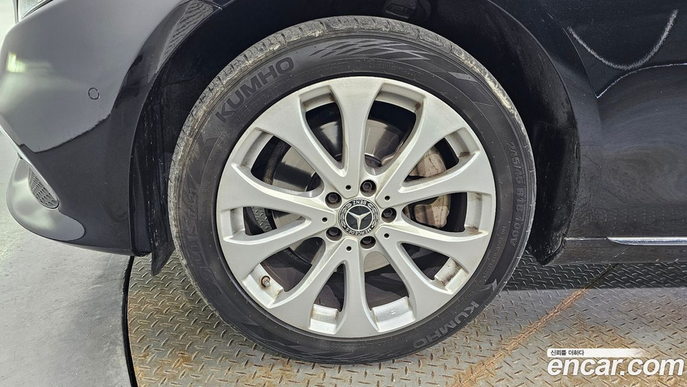 Mercedes-Benz E-Class W213 E220d 4MATIC Exclusive (09.2019)