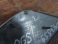 Заглушка буксировочного крюка Volvo S90 2 16-нв Б/У Оригинал 31383298