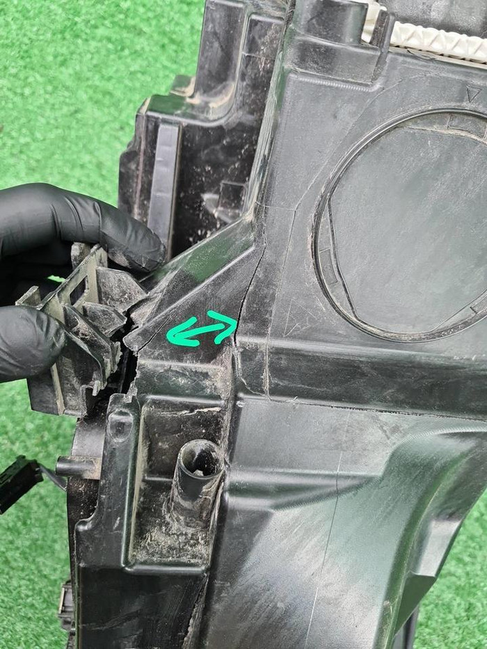 Фара левая Mercedes GLE V167 (2018-2024) LED