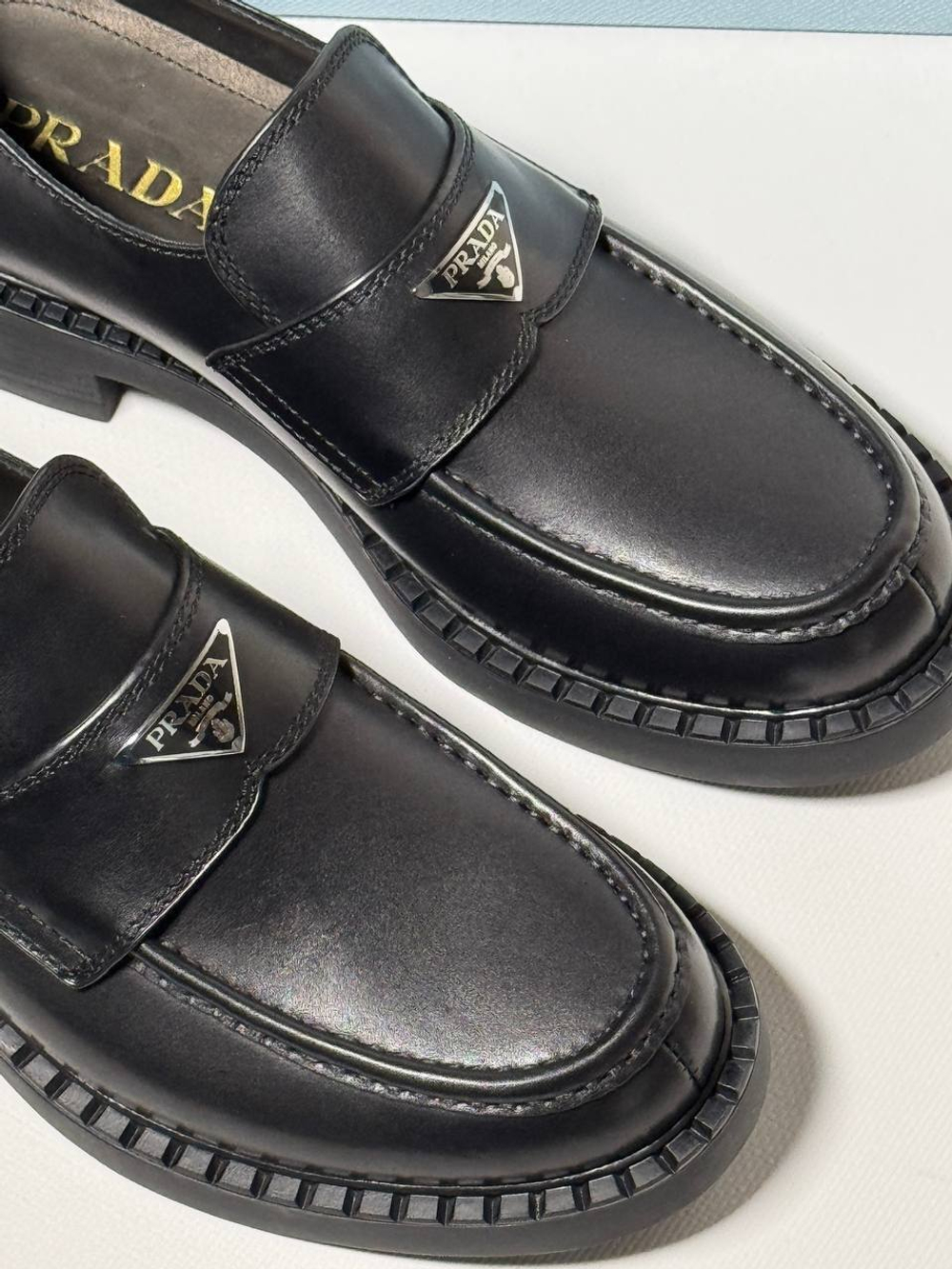 Лоферы Prada