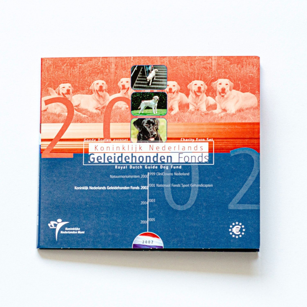 Netherlands 2002 Year Set – "Goede Doelen (Good Causes): Guide Dog Fund"