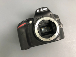 Nikon D3200 kit 18-55mm 3.5-5.6G VR 4.200 кадров