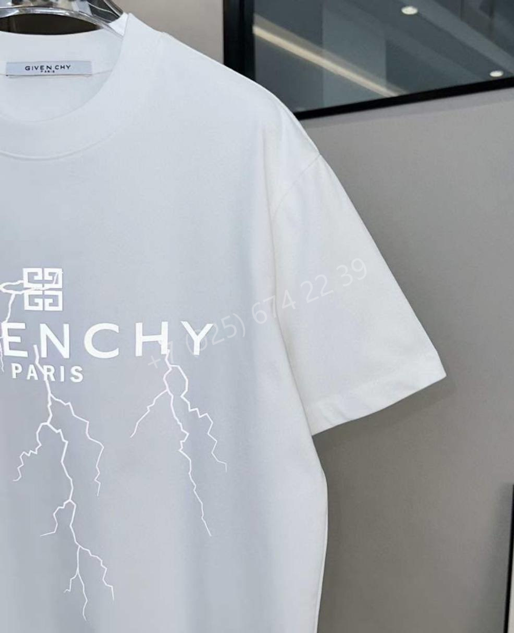 Футболка Givenchy