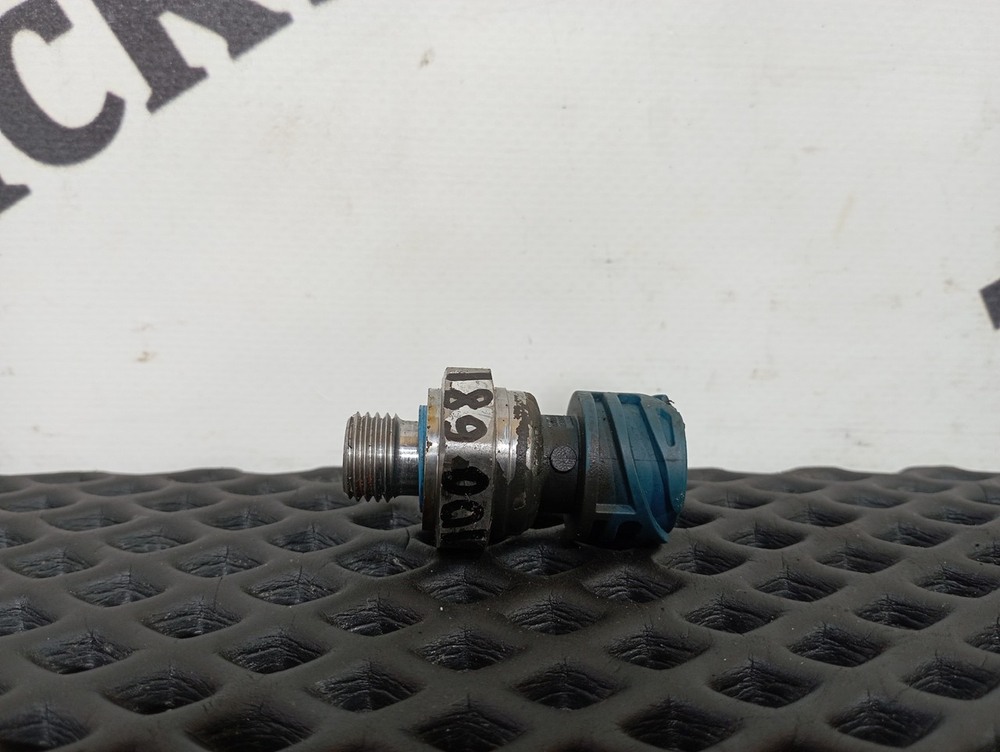 Датчик давления топлива 2018г.