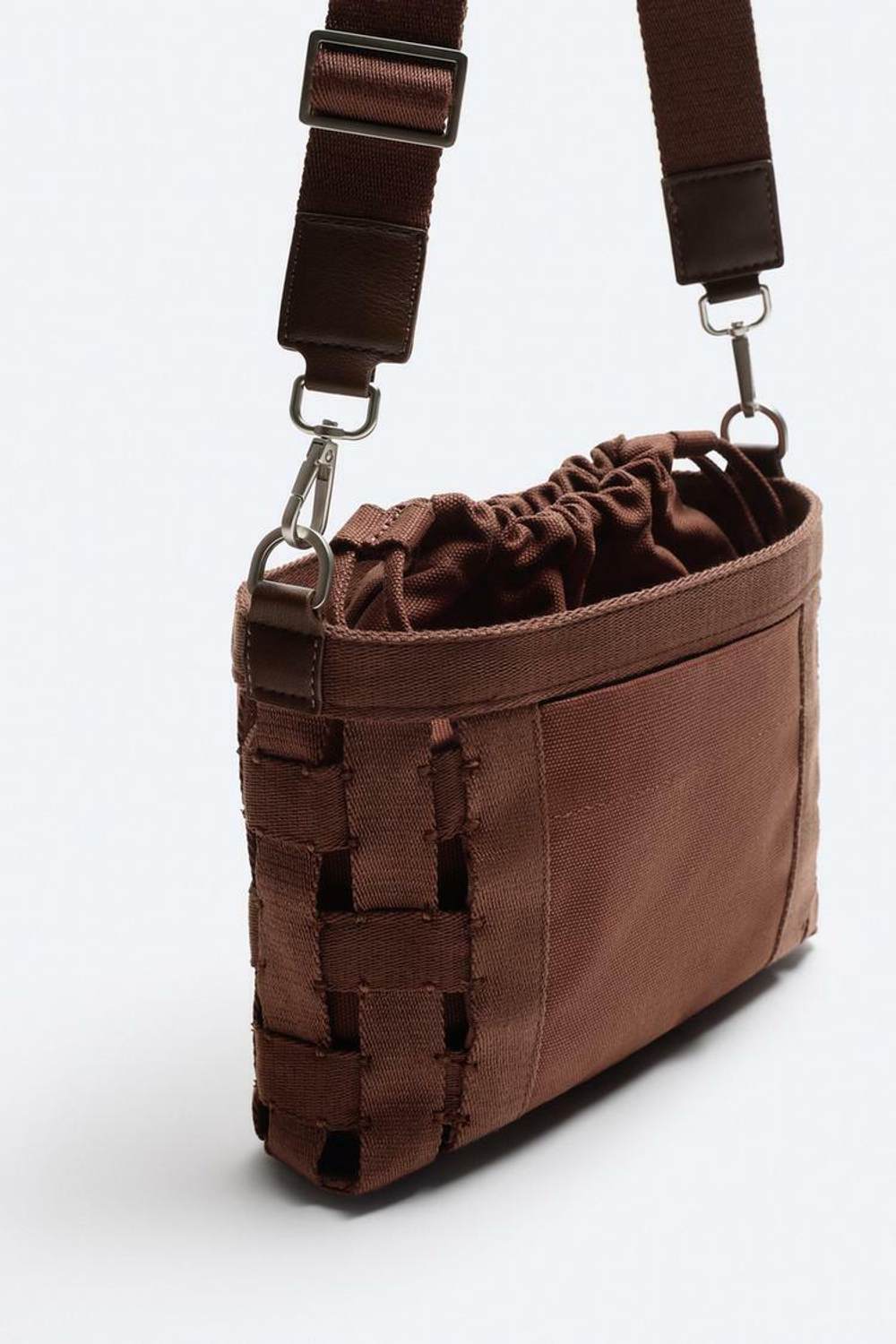 ZARA ПЛЕТЕНАЯ ХОЛЩОВАЯ СУМКА, ЧЕРЕПИЧНЫЙ