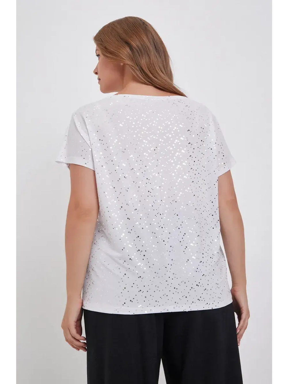 Блузка с пайетками короткий рукав