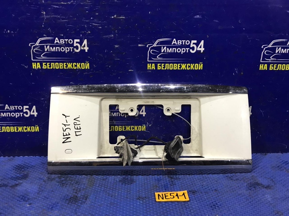 Ручка двери багажника NISSAN ELGRAND 2005