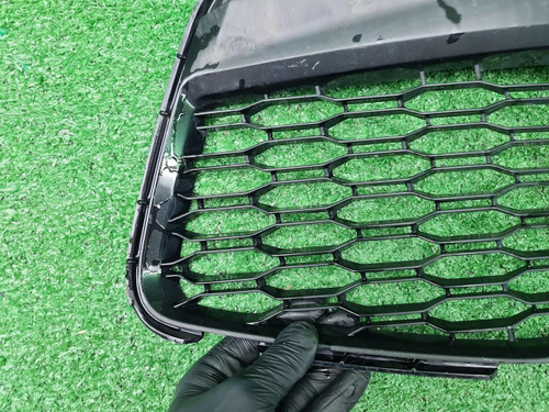 Решетка перед. бампера BMW 7er G11 (19-22) M-paket