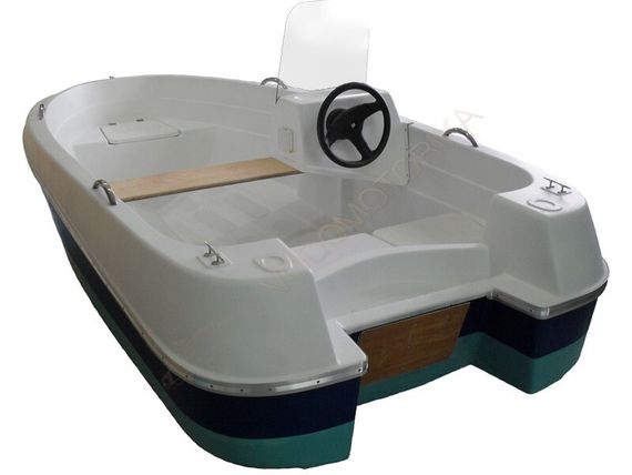 Моторная лодка Легант-350 Консоль