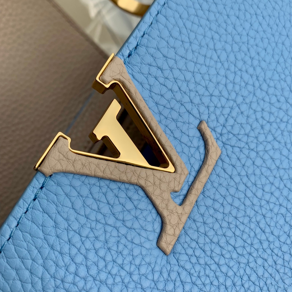 Louis Vuitton Capucines MM