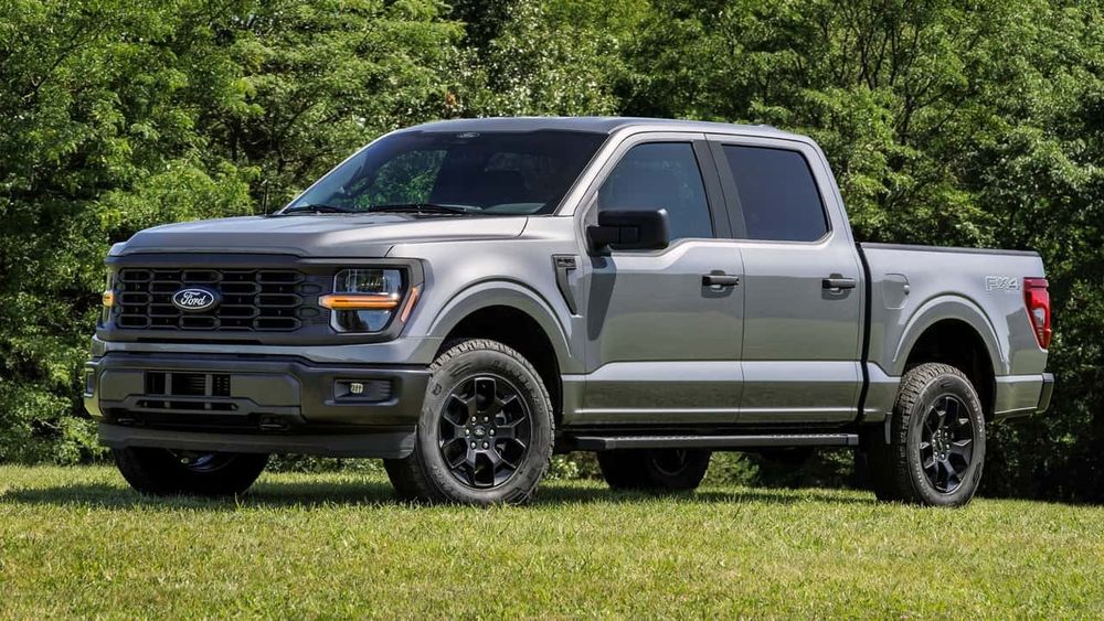 Ford F-150 Lightning Standard Range 589 AT 4x4 (2024)