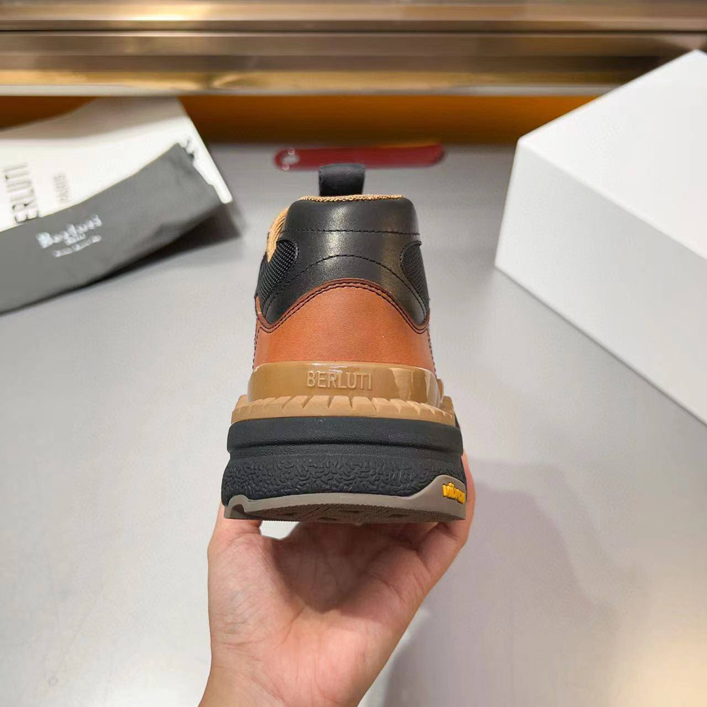 Кроссовки Berluti