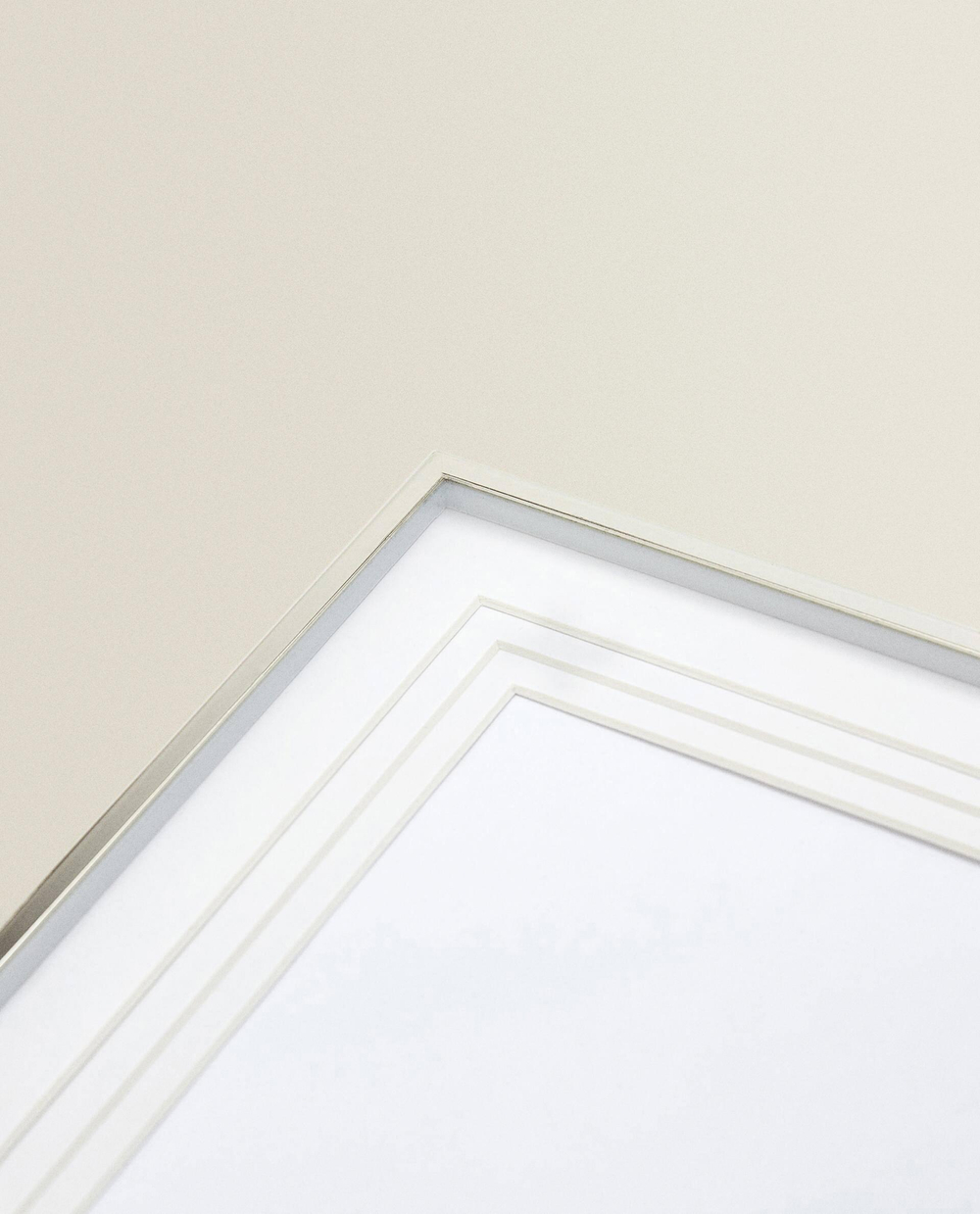 Zara Home Фоторамка из стекла, цвет серебристый, 26 см