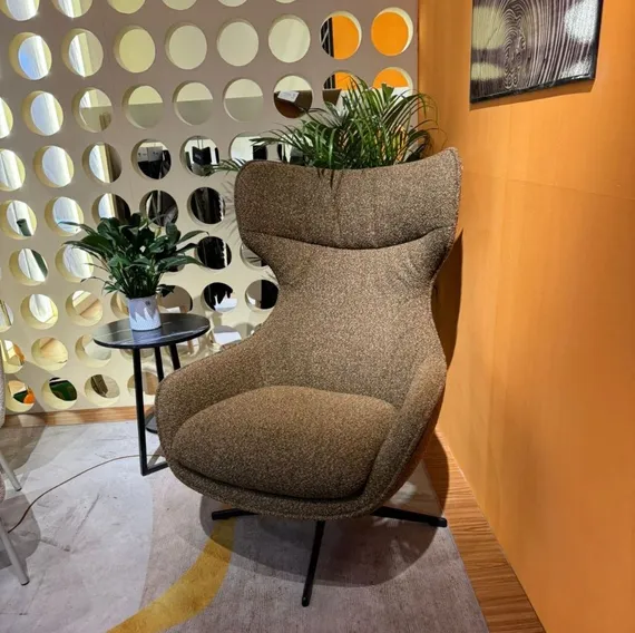 Крутящееся кресло Gamma, коричневое букле