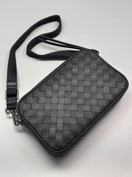 Сумка-мессенджер Bottega Veneta