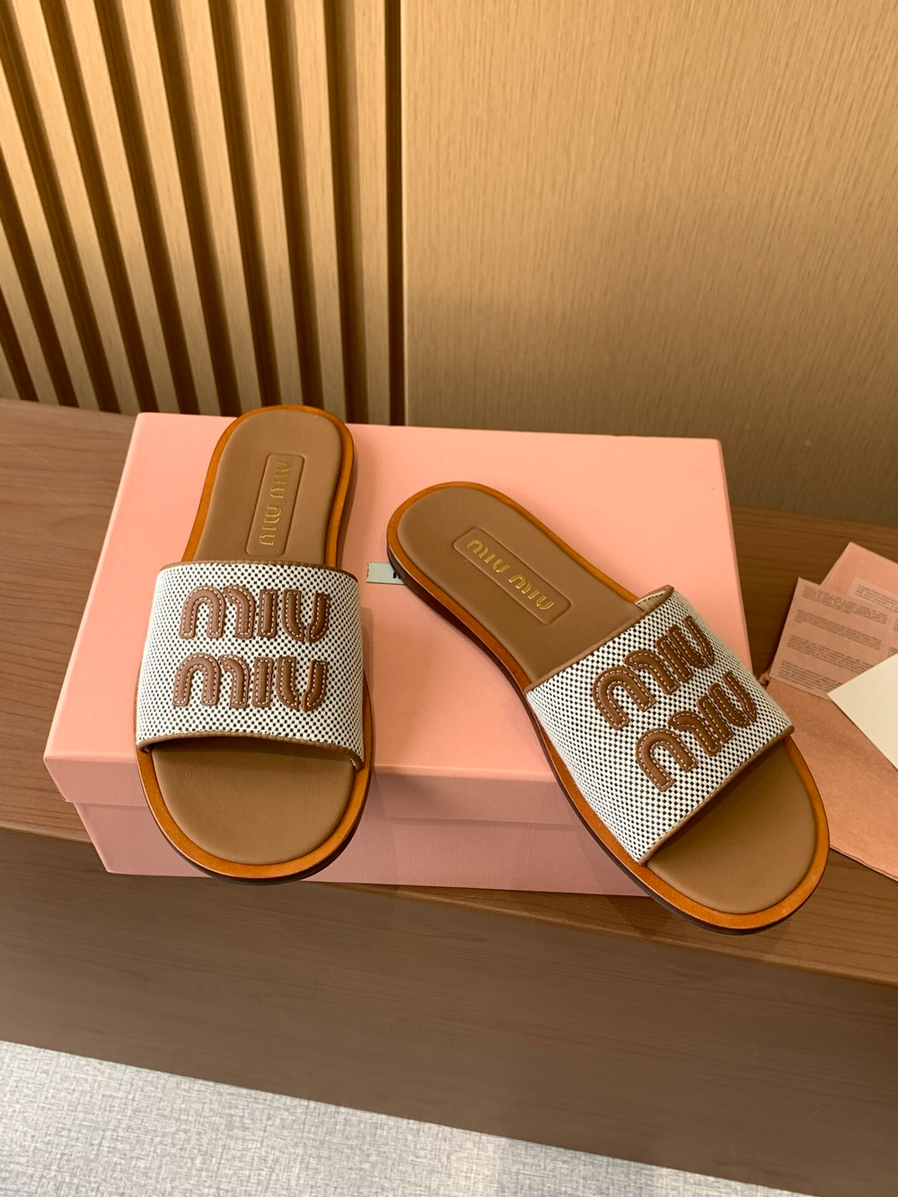 Miu Miu Slide (2 colors)