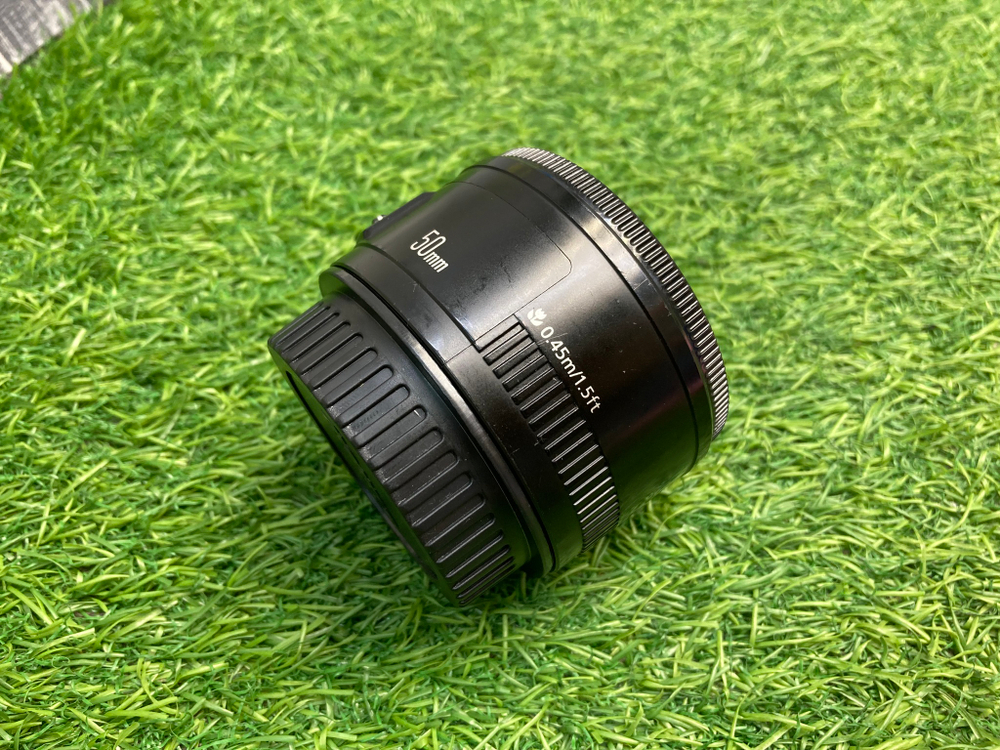 Canon EF 50mm 1.8 II