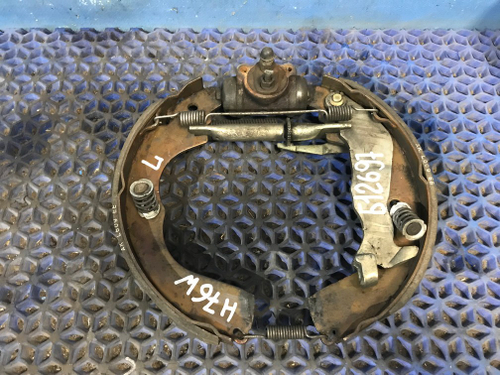 Механизм стояночного тормоза MITSUBISHI PAJERO IO 1998-2000