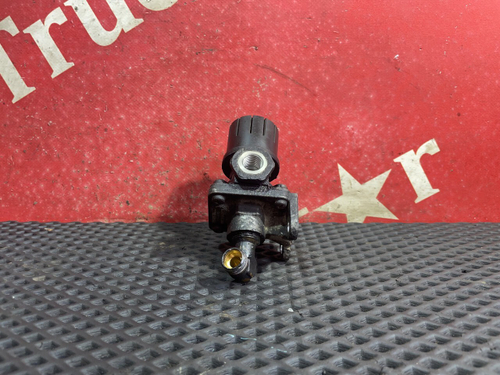 Выпускной клапан с глушителем