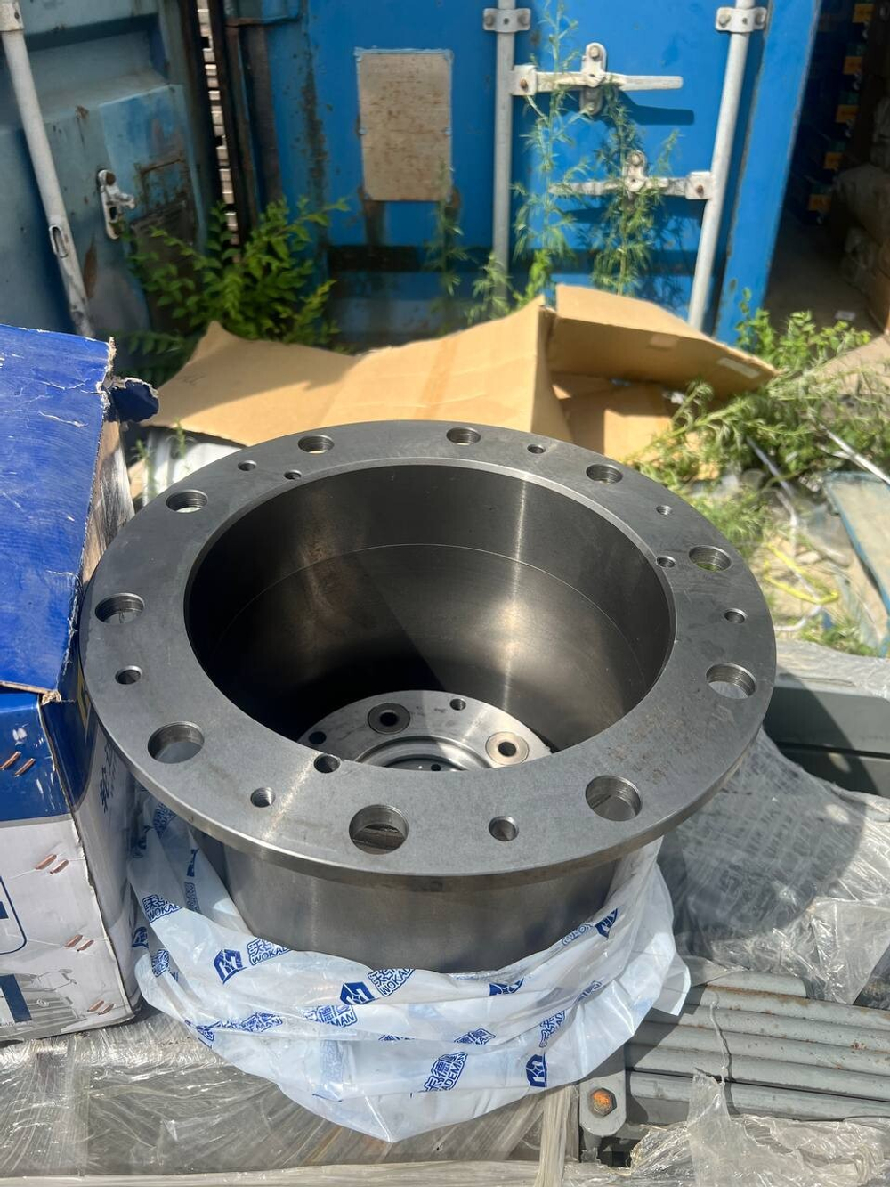 Бортовой редуктор A6E 2405036-A6E