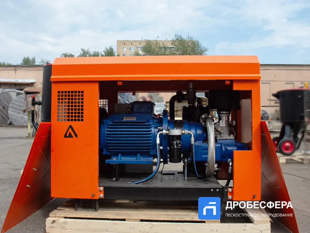 Винтовой компрессор ЗИФ-СВЭ-5,2/0,7 в кожухе