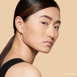 Bobbi Brown Sheer Finish Pressed Powder Relaunch - Нежный порошок в компакте оттенок Soft Sand, 9 g