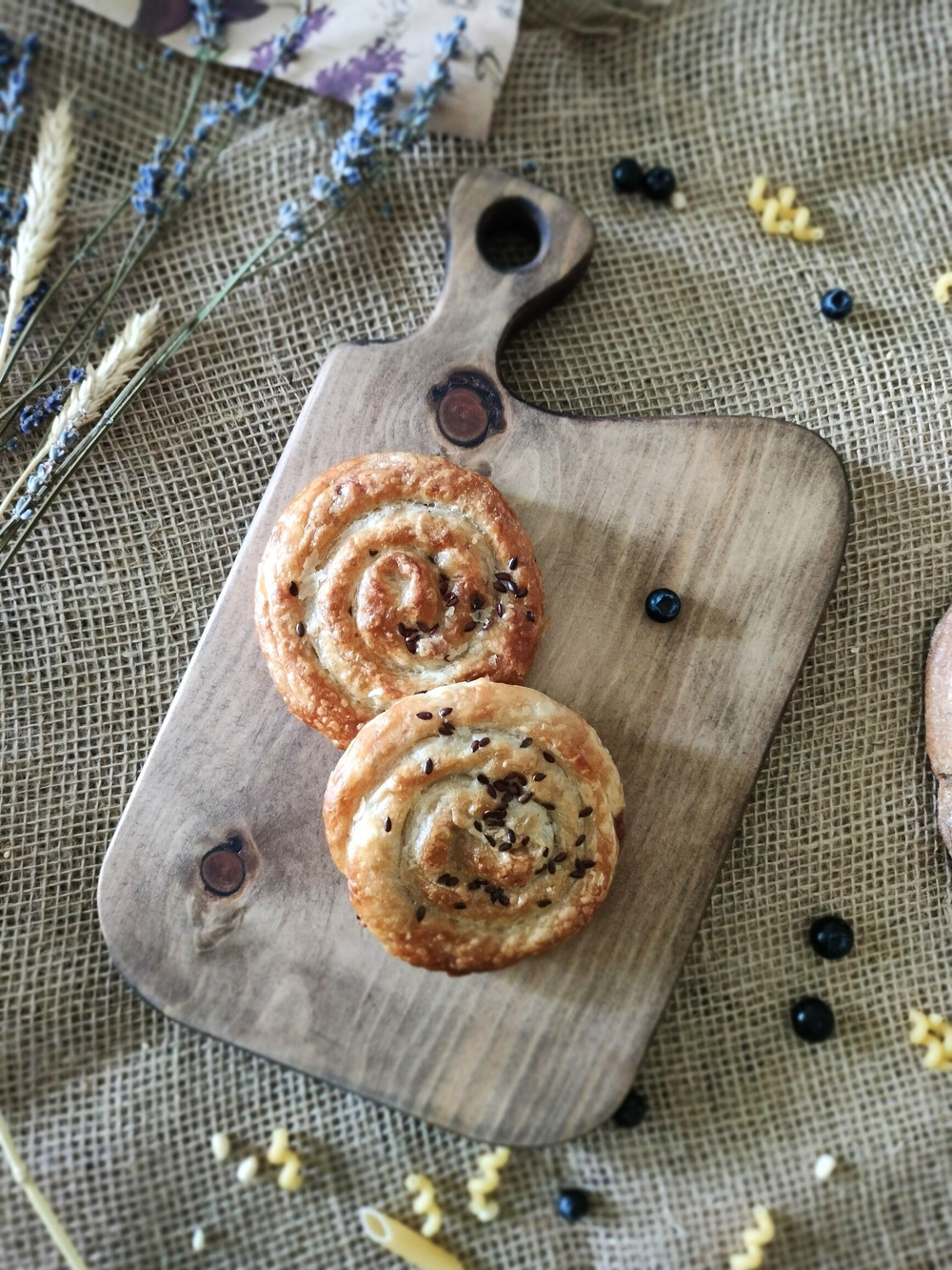 Доска разделочная из дерева сервировочная