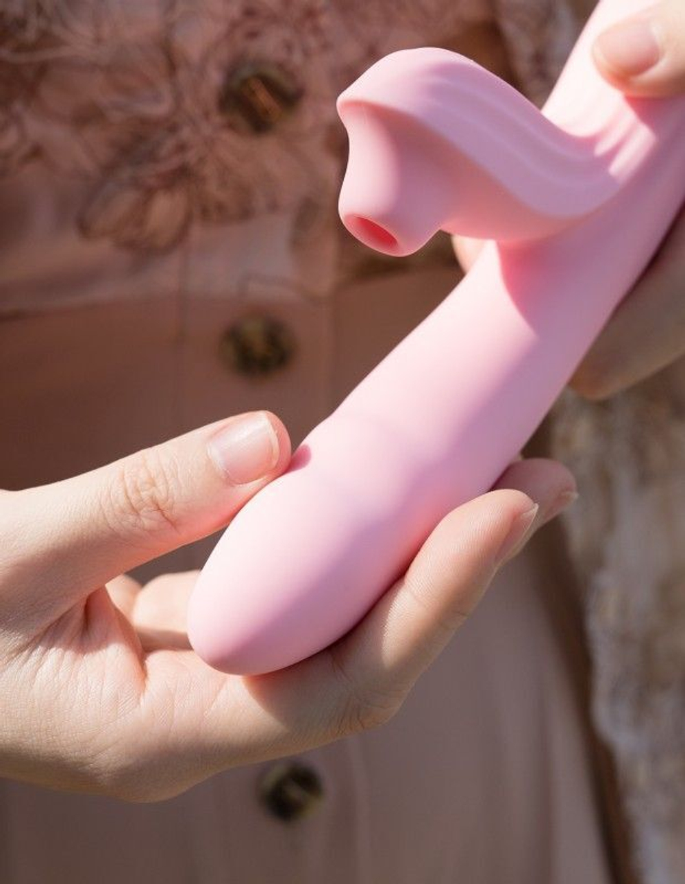 Розовый вибратор Anita с возвратно-поступательными движениями и вакуумом - 21,1 см. (Цвет: розовый)