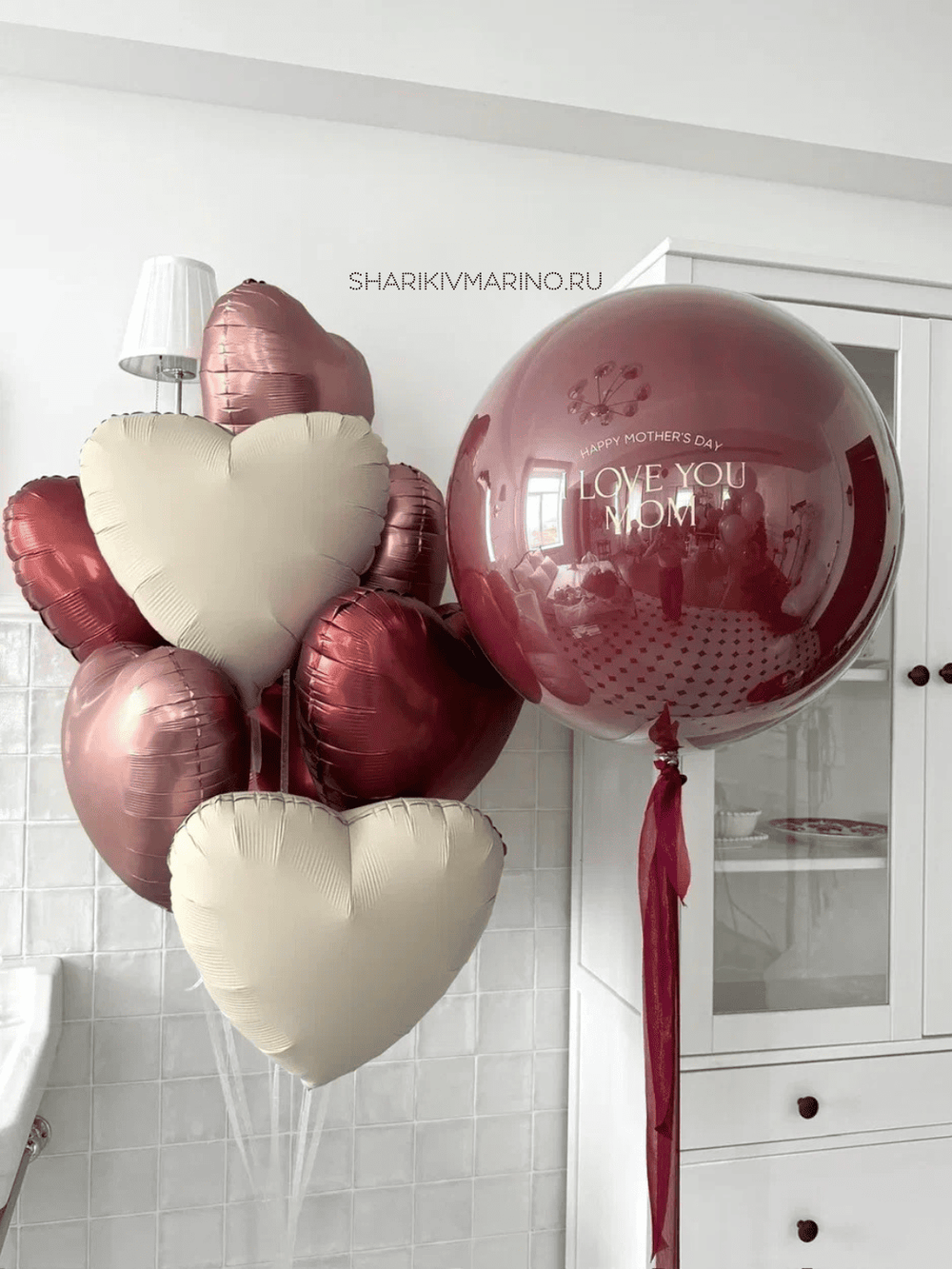 Композиция из шаров на День Мамы