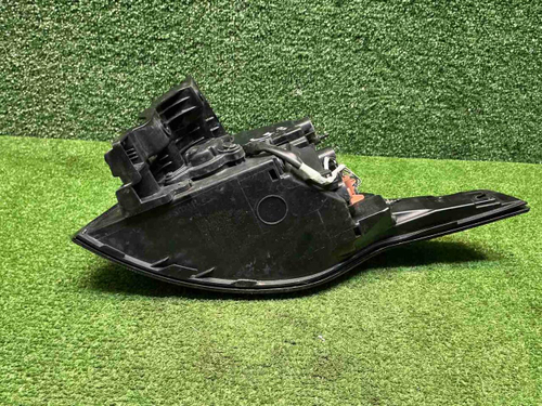 Фонарь левый внешний Kia Sportage 5 NQ5 (21-нв)